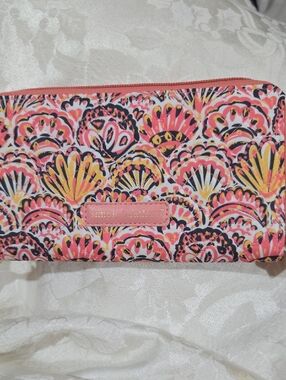 Simply Southern Coral Shell Patterned Zip Wristlet/Wallet